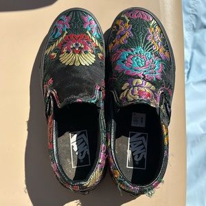 Women’s 7.5 vans satin floral
